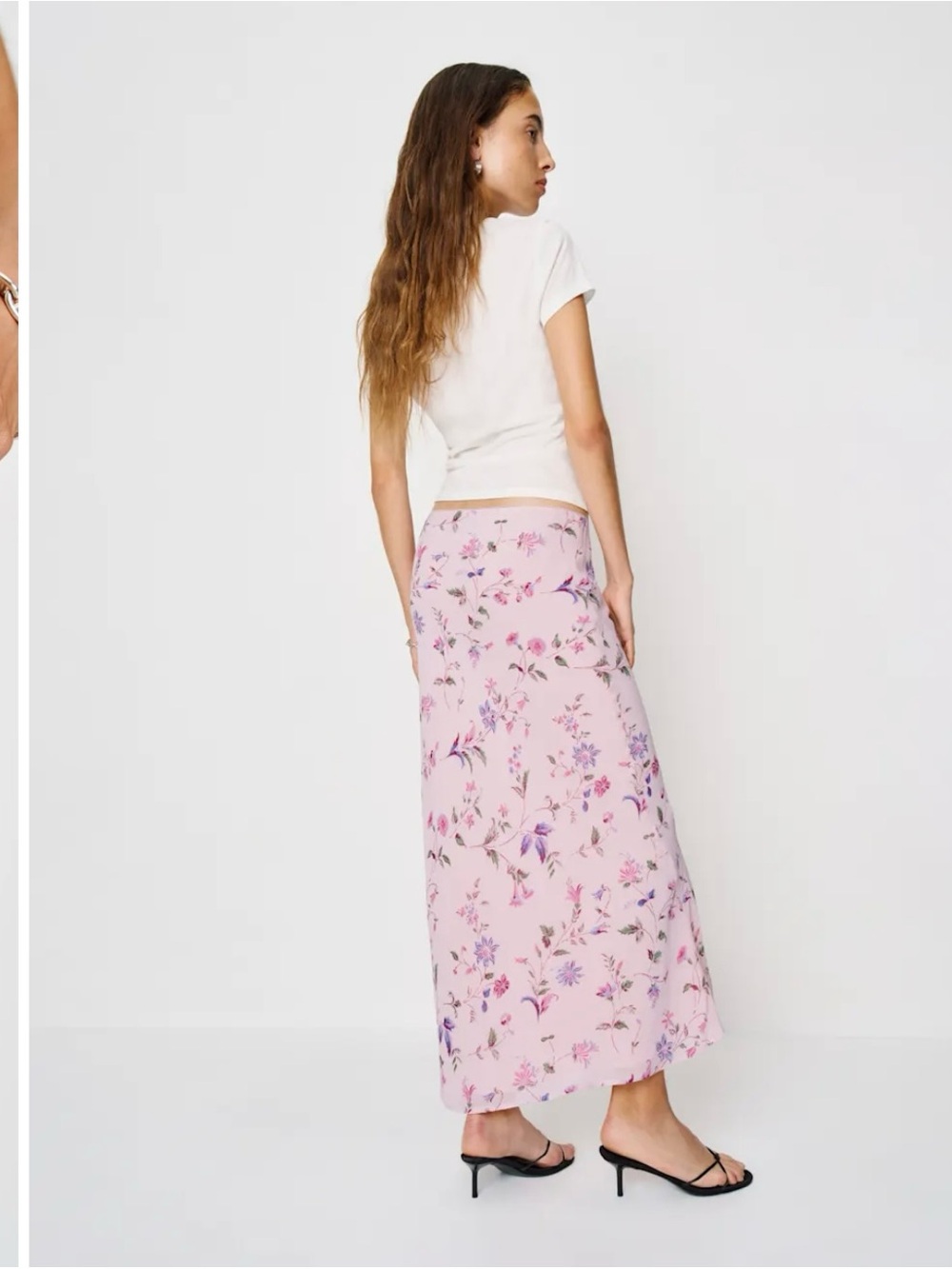 Reformation Laylah Skirt in Stella, Size 8 - NWT - Picture 4 of 6